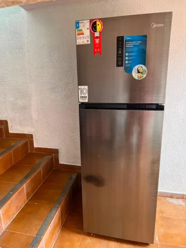 LGeladeira Midea