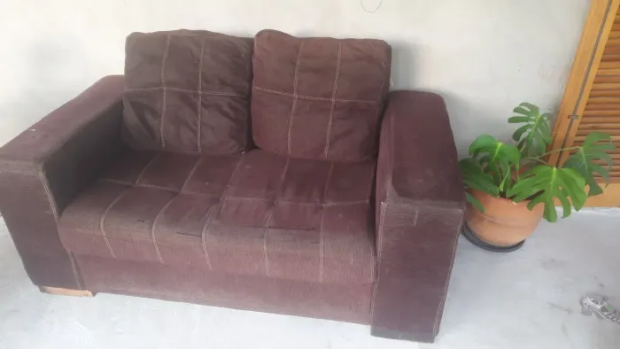 Sofá 02 assentos 