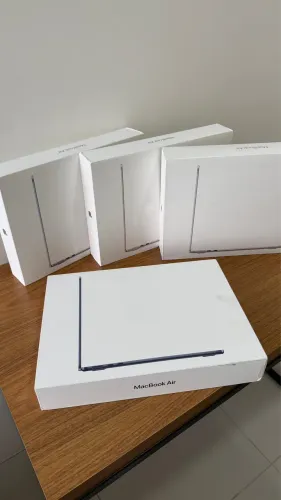 MacBook Air 13" 512gb / 16gb RAM Apple M5 Lacrado