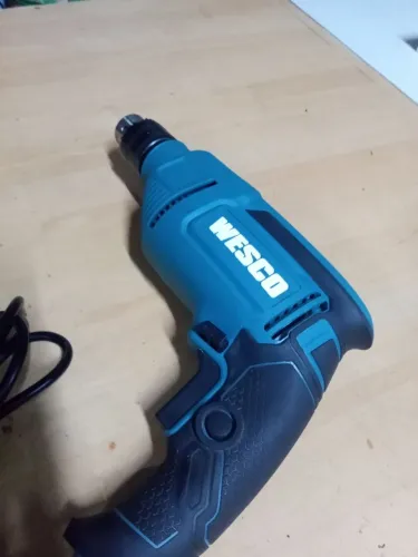Furadeira wesco semi nova profissional show 