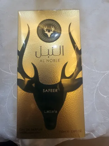  Perfume Noble Safeer Lattafa Perfumes Eau de Parfum - Perfume Feminino 100ml