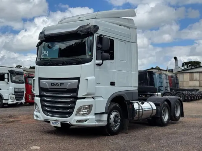 DAF XF 480 6X2 ANO 2024 EURO 6 TETO BAIXO COM 112 MIL KM COM DEFLETOR - PRONTO PARA RODAR