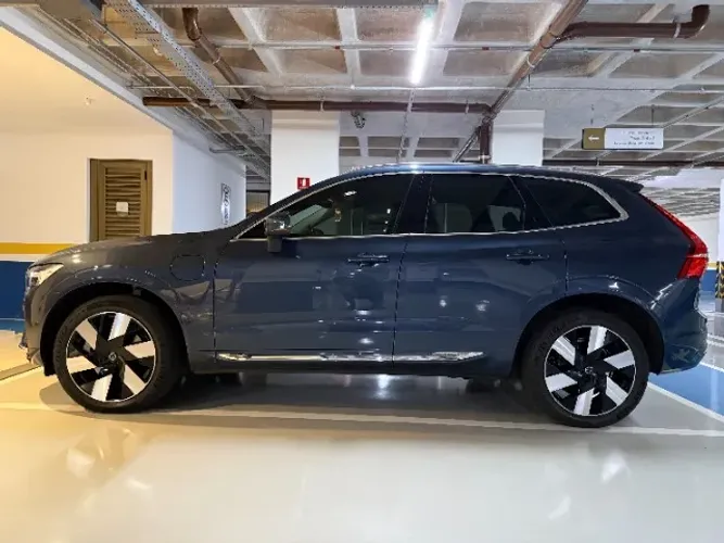 Volvo XC-60 T-8 Ultimate 2.0 AWD (híbrido) 2024