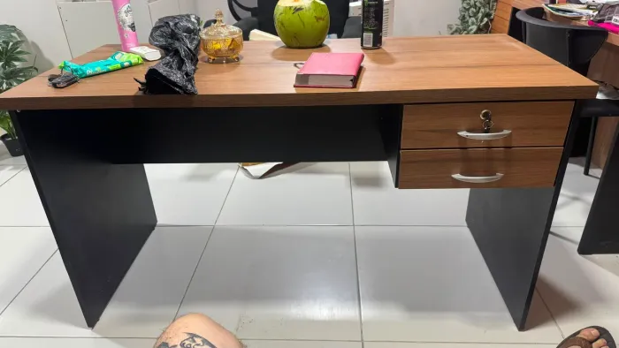 MESA PARA ESCRITÓRIO 
