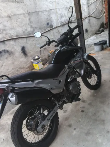 Falcon 400cc super conservada 