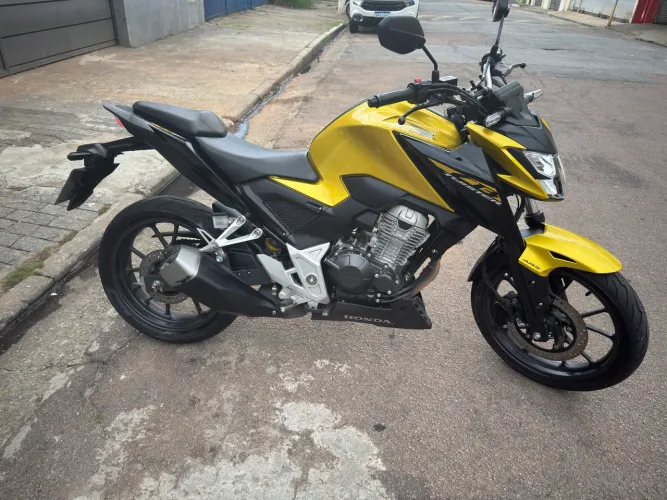 CB300F 24/24 ABS