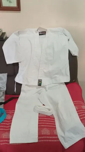 Kimono de karate da yamarashi com faixa branca de 9 a 12 anos 