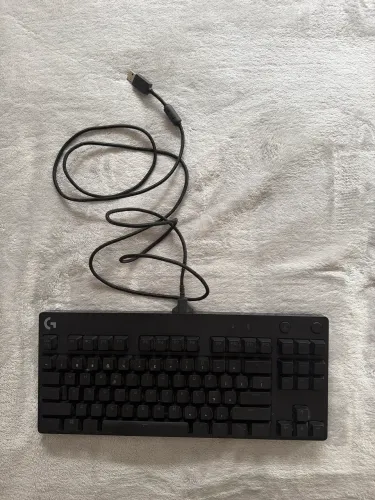 TECLADO LOGITECH PRO TENKEYLESS GAMING KEYBOARD