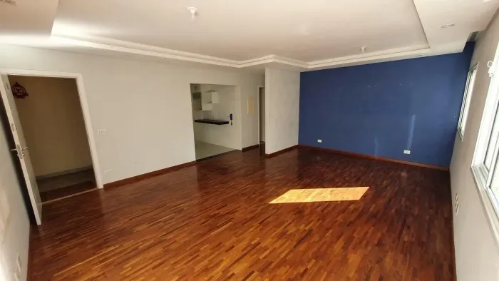 Apartamento alto padrão à venda no Condomínio Edifício Cláudia Regina e Tatiana em São Pau