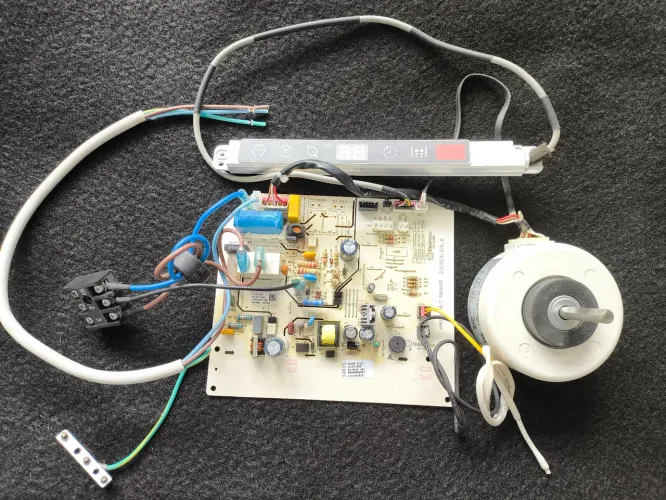 Placa ar condicionado Electrolux 