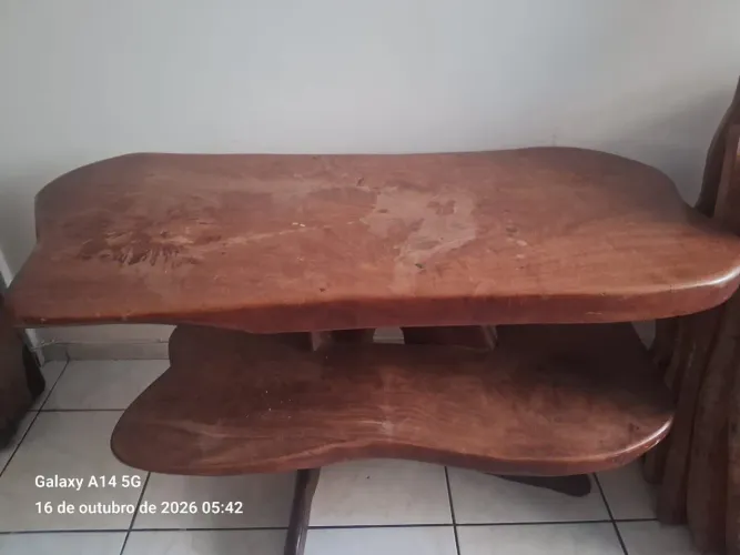 MESA MADEIRA RÚSTICA PARA VENDER LOGO