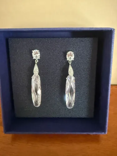Brincos Swarovski Originais com Cristais Longos |