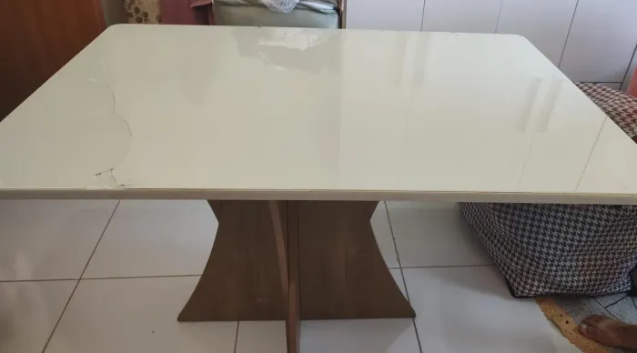 Mesa 4 cadeiras 