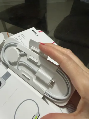 Vendo carregador Apple Watch nunca usado