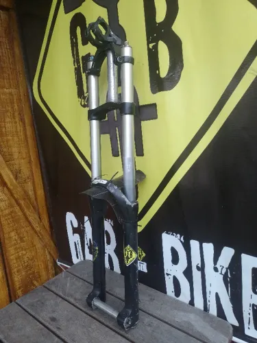 Suspensão RockShox BOXXER World Cup 2006 Double Crown + Mesinha Integrada