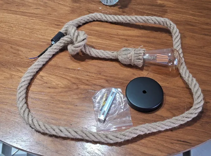 Pendente / Corda de sisal retrô 2M - C/ lâmpada