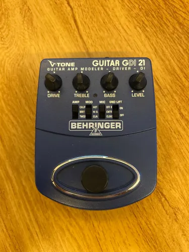 Pedal Pré-amp GDI 21 Behringer