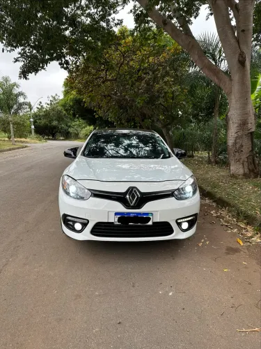 Renault Fluence Sed. Dyn. Plus 2.0 16V Flex Aut. 2016