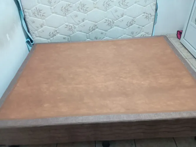 Base box casal