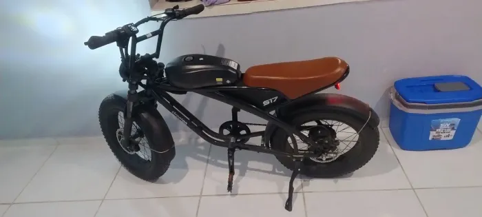 Bike elétrica streetgo s17 estilo moto - potente, econômica e diferenciada