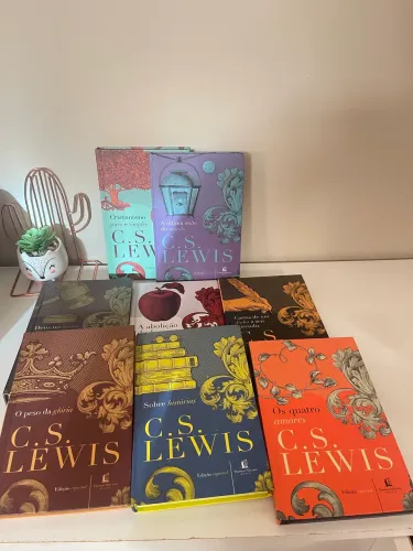 Coleção C. S. Lewis - Kit Com 8 Livros Capa Dura Thomas Nelson (Estado de Novo)