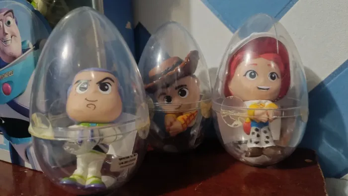 Mini bonecos toy story os 3 juntos