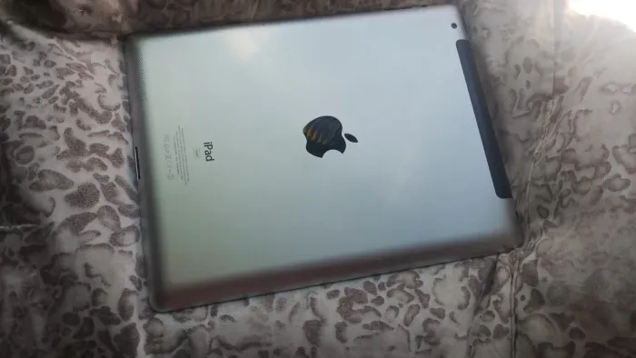 VENDO IPAD 2 GERAÇÃO 