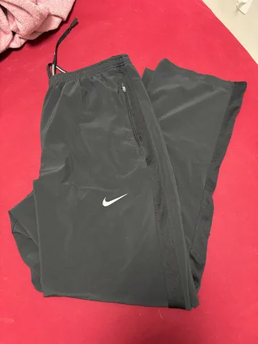 Calça Nike