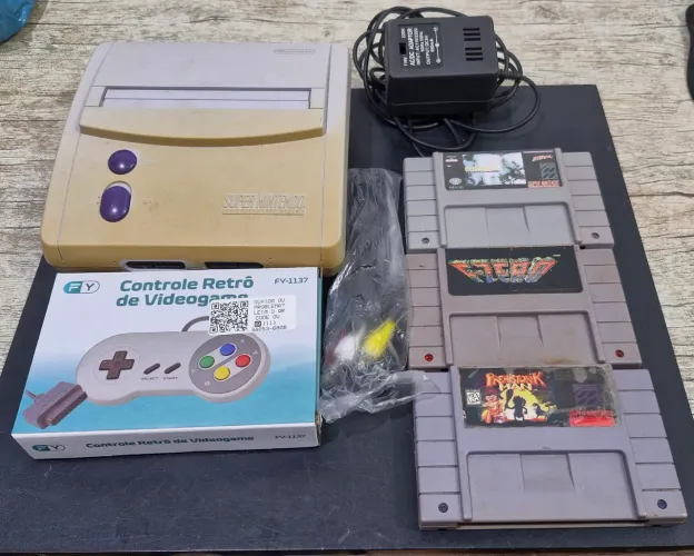 Super jintendo baby com 3 cartuchos