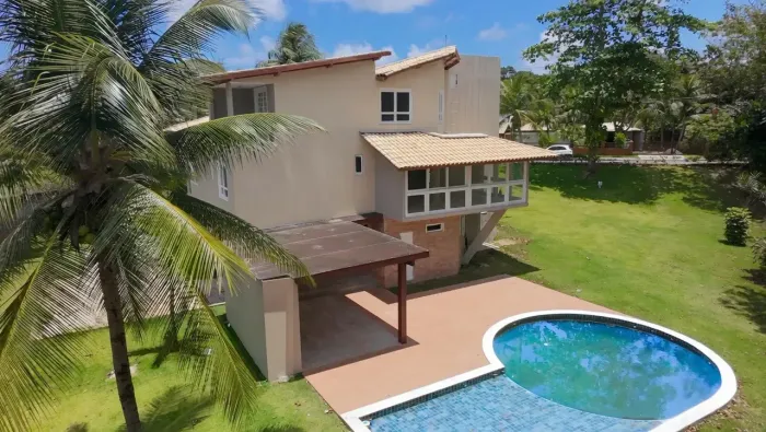 Casa de condomínio para venda com 360 metros quadrados com 4 quartos