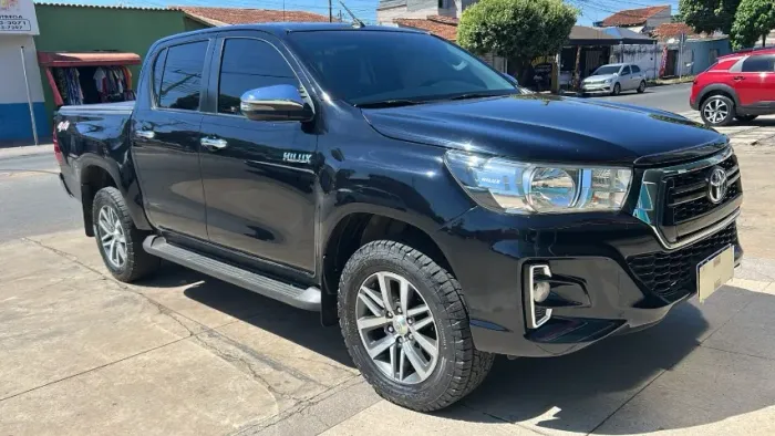 Toyota Hilux CD SRV 4X4 2.8 TDI Diesel Aut. 2020