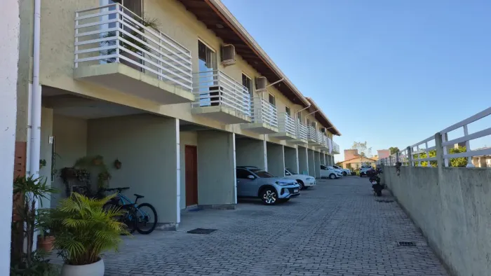 RIO TAVARES - SERVIDÃO ALCIDOMIRO FLORES, 152 CASA 04