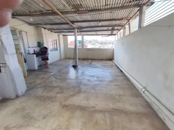 Aluga casa