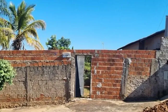 Terreno de 250m² no Jardim Tangará por R$ 68.000,00