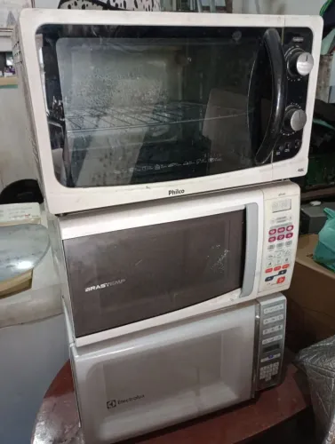 1 forno e 2 microndas