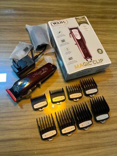 Máquina de cortar cabelo WAHL