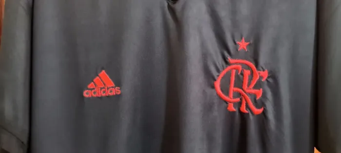Camisa futebol ?