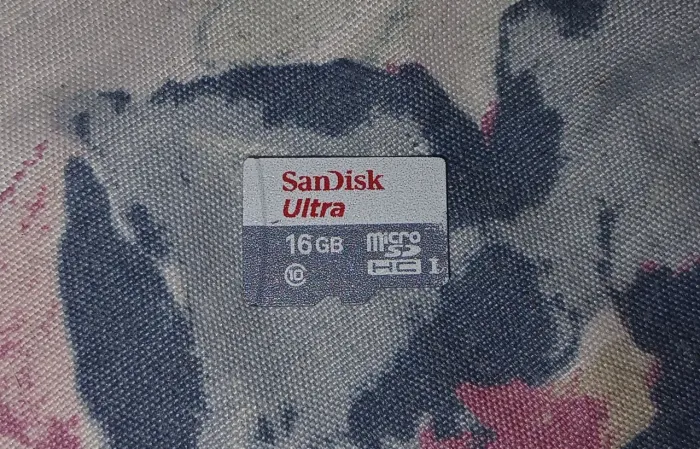 Cartão de Memória SanDisk Ultra 16GB C10 Original - Usado