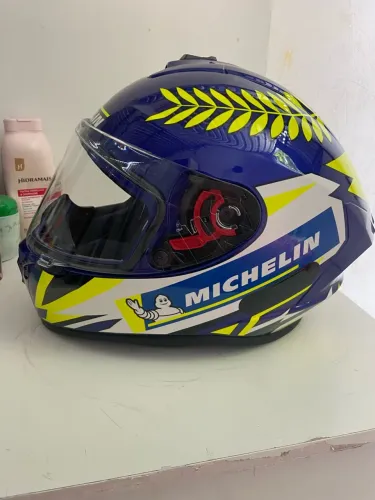 Capacete novo nunca usado top michelin