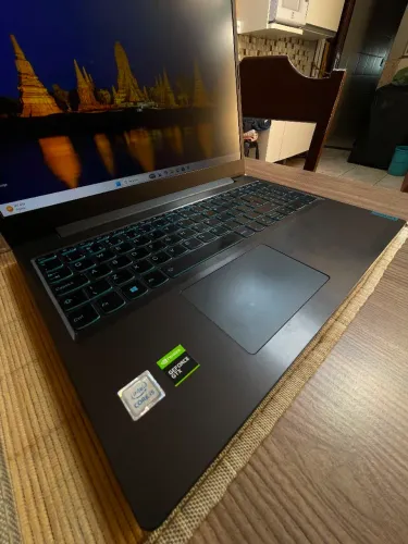 Notebook gamer Lenovo i5 9th/ GTX /Memoria Ram 8gb/SSD /12x208 no cartão crédito