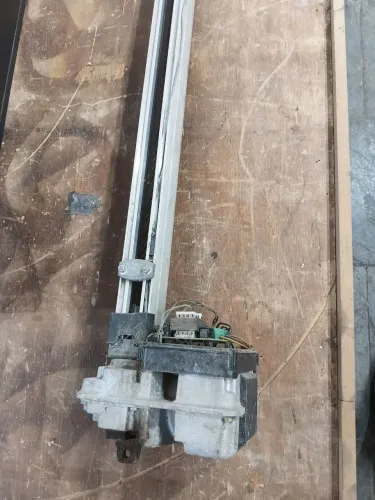 Fuso + motor de portão basculante