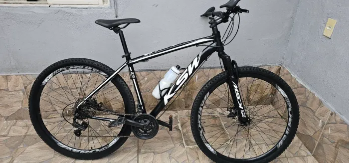 Bicicleta aro 29 - Aceito troca