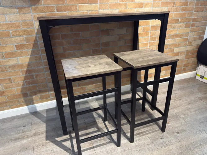 Mesa Bistrô Retangular com 2 banquetas