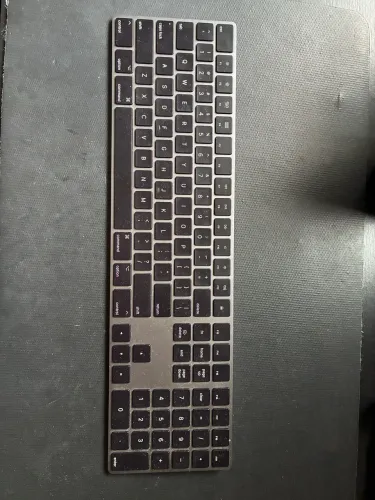 Magic Keyboard com Teclado Numérico Preto