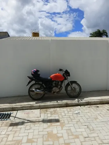 Titan 150 edição especial