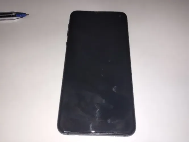 Galaxy S10e 128gb Bem Cuidado Tela 5.8 AMOLED Câmera 4k, 60fps, DeX, (IP68 - A prova dagua