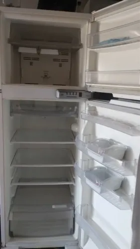 Geladeira Brastemp Com compressor queimado