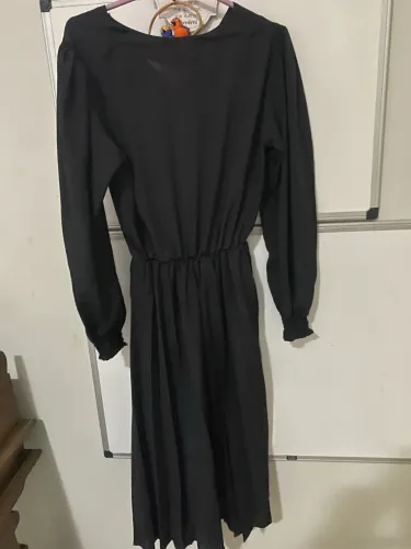 Vestido manga longa preto elegante Veste até 42