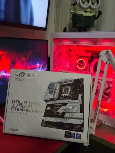 Placa-mãe ASUS ROG Strix Z790-A Gaming WiFi ddr5