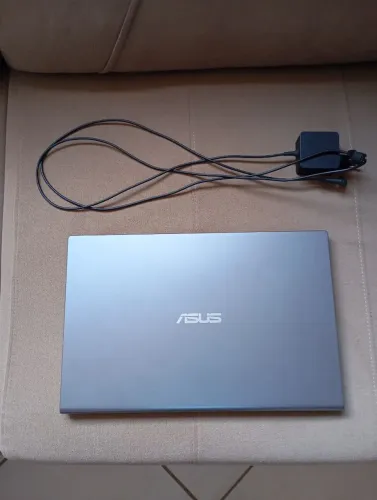 Notebook ASUS Ryzen 5 3500u 8GB RAM + SSD 256GB | R$ 1.200